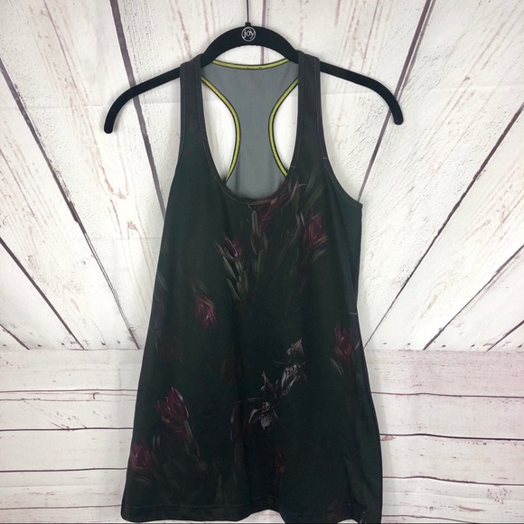 lululemon athletica Tops - 3/$25 Lululemon tank top size 6